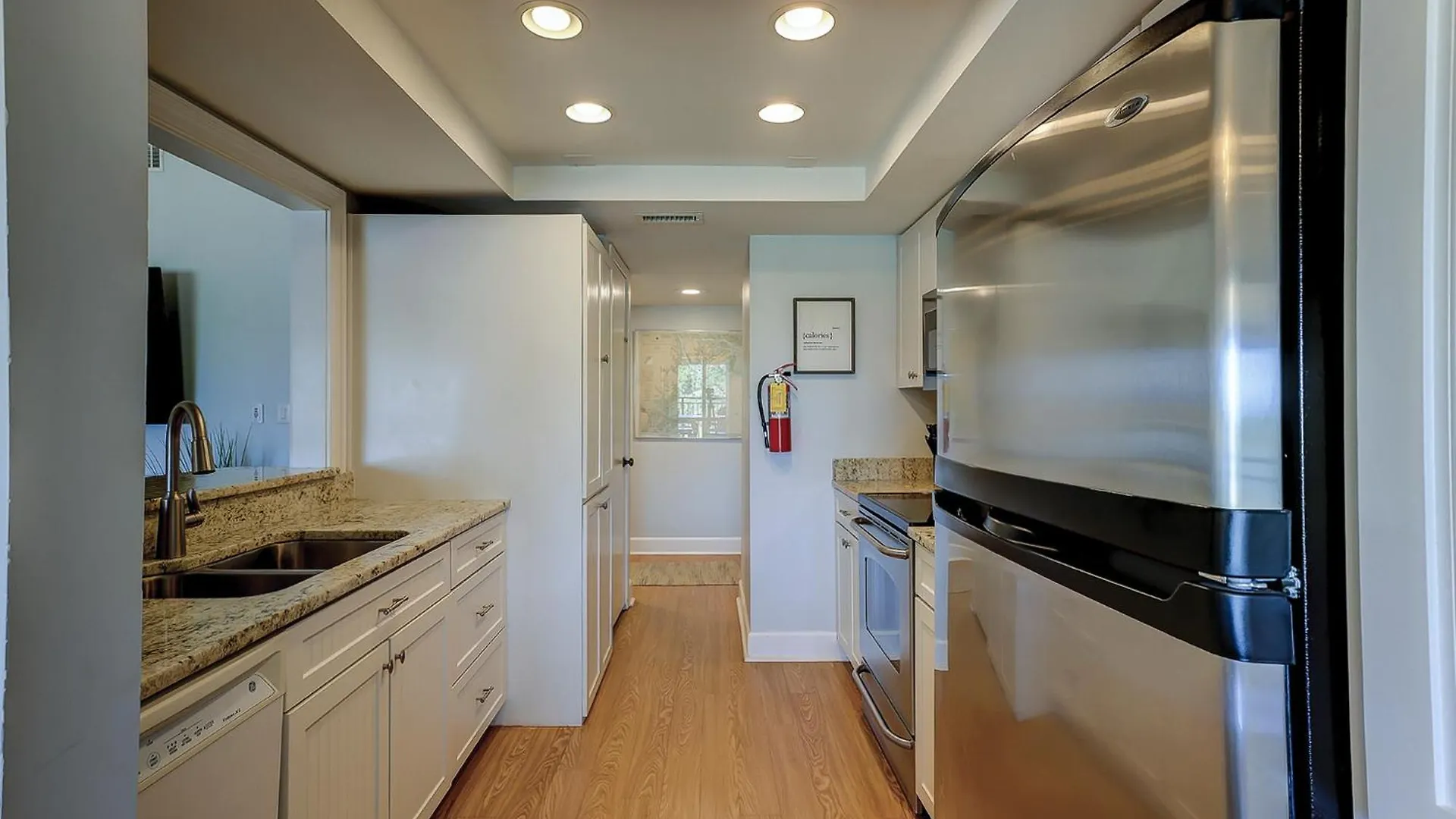 1762 Bluff Modern Updated Water Views Sleeps 8 Sea Pines