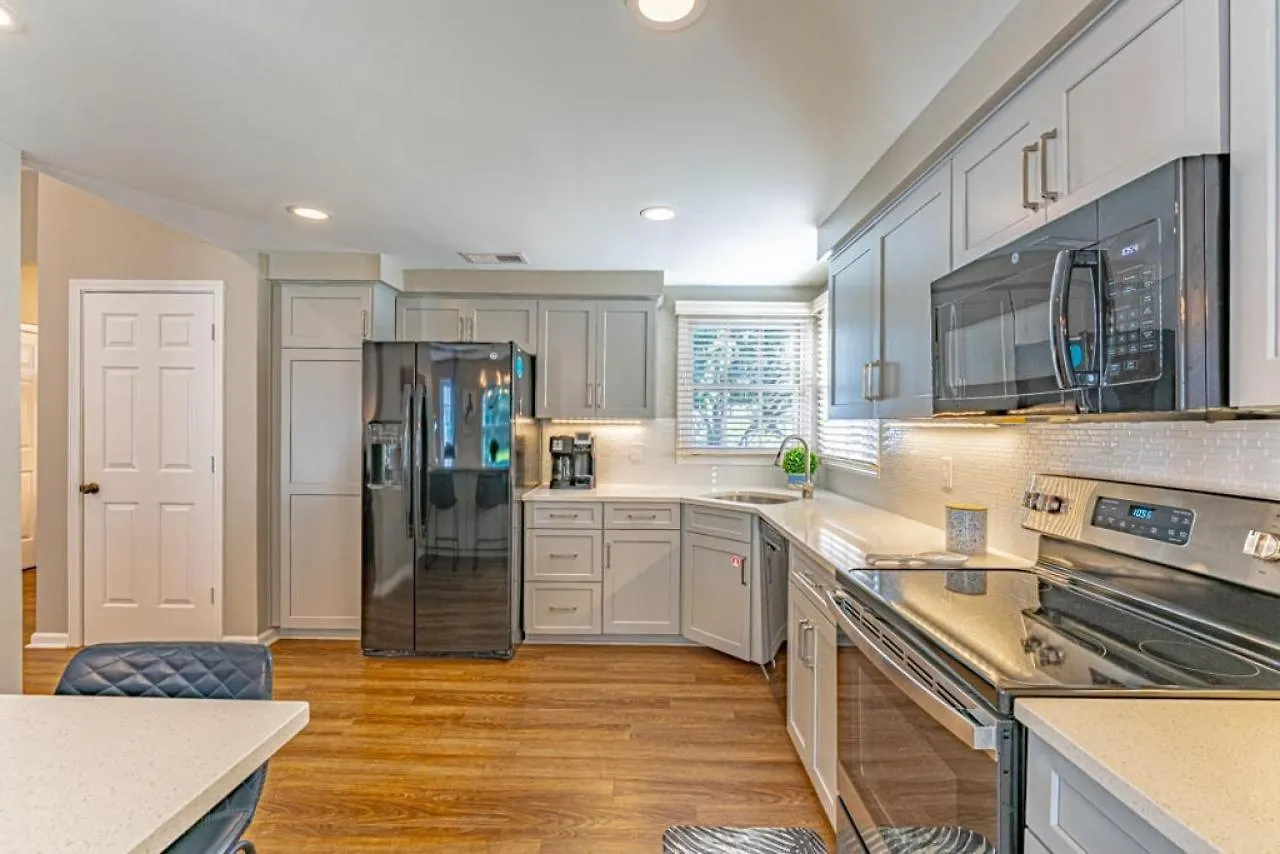 Holiday home 229 Evian Coastal Charm Golf Course Private Hilton Head Island