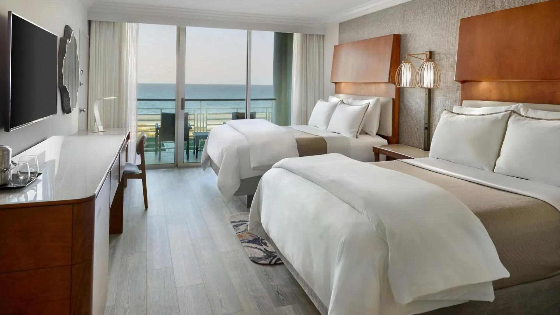 The Westin & 4*