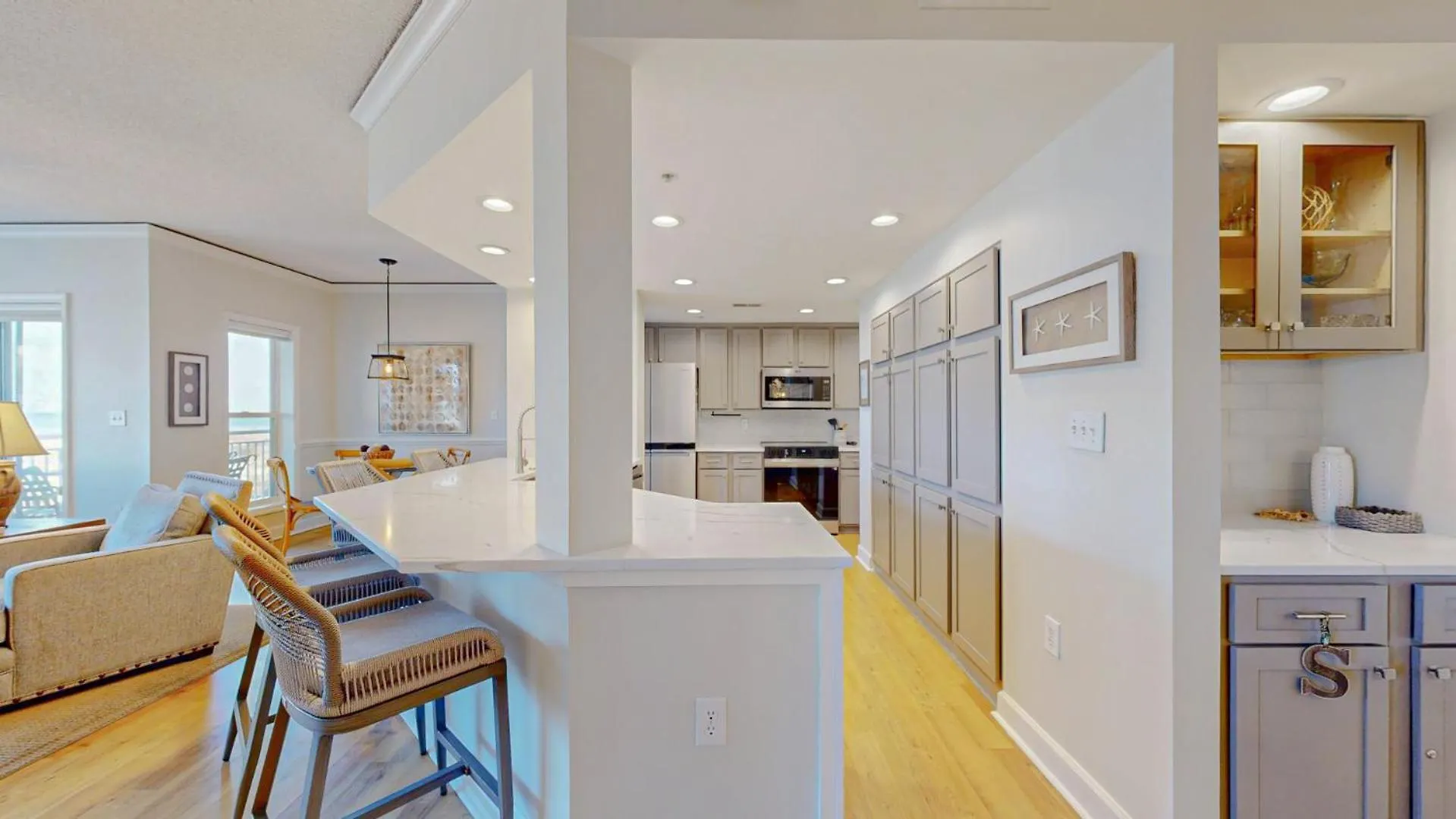 5108 Hampton Place South *