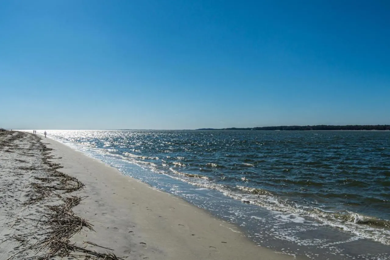 253 Greenwood New Renovations Private Pool Golf Views Sleeps 10 Sea Pines Holiday home *