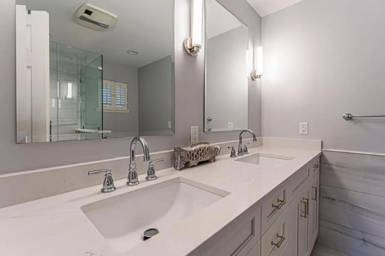 253 Greenwood New Renovations Private Pool Golf Views Sleeps 10 Sea Pines Holiday home *