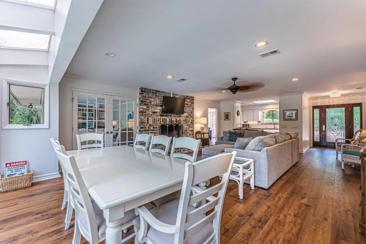 253 Greenwood New Renovations Private Pool Golf Views Sleeps 10 Sea Pines