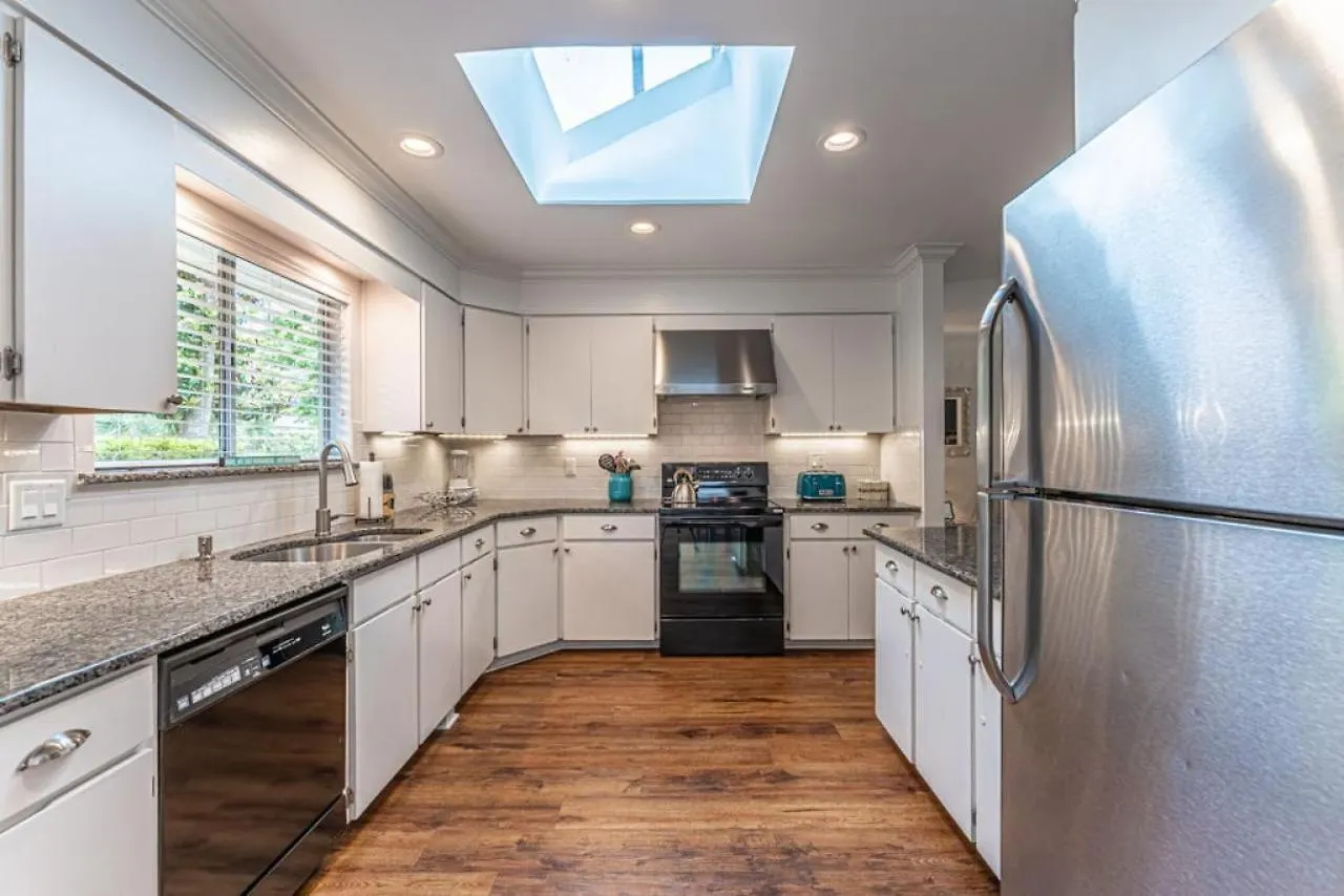 253 Greenwood New Renovations Private Pool Golf Views Sleeps 10 Sea Pines Holiday home Hilton Head Island