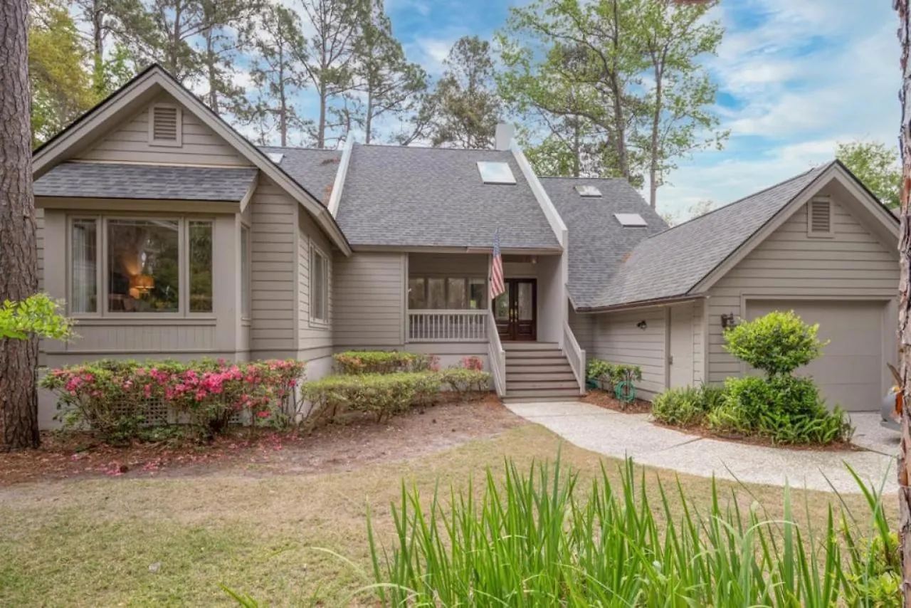 Holiday home 18 Stoney Creek On The Golf Course Private Pool Spacious Sleeps 10 Sea Pines