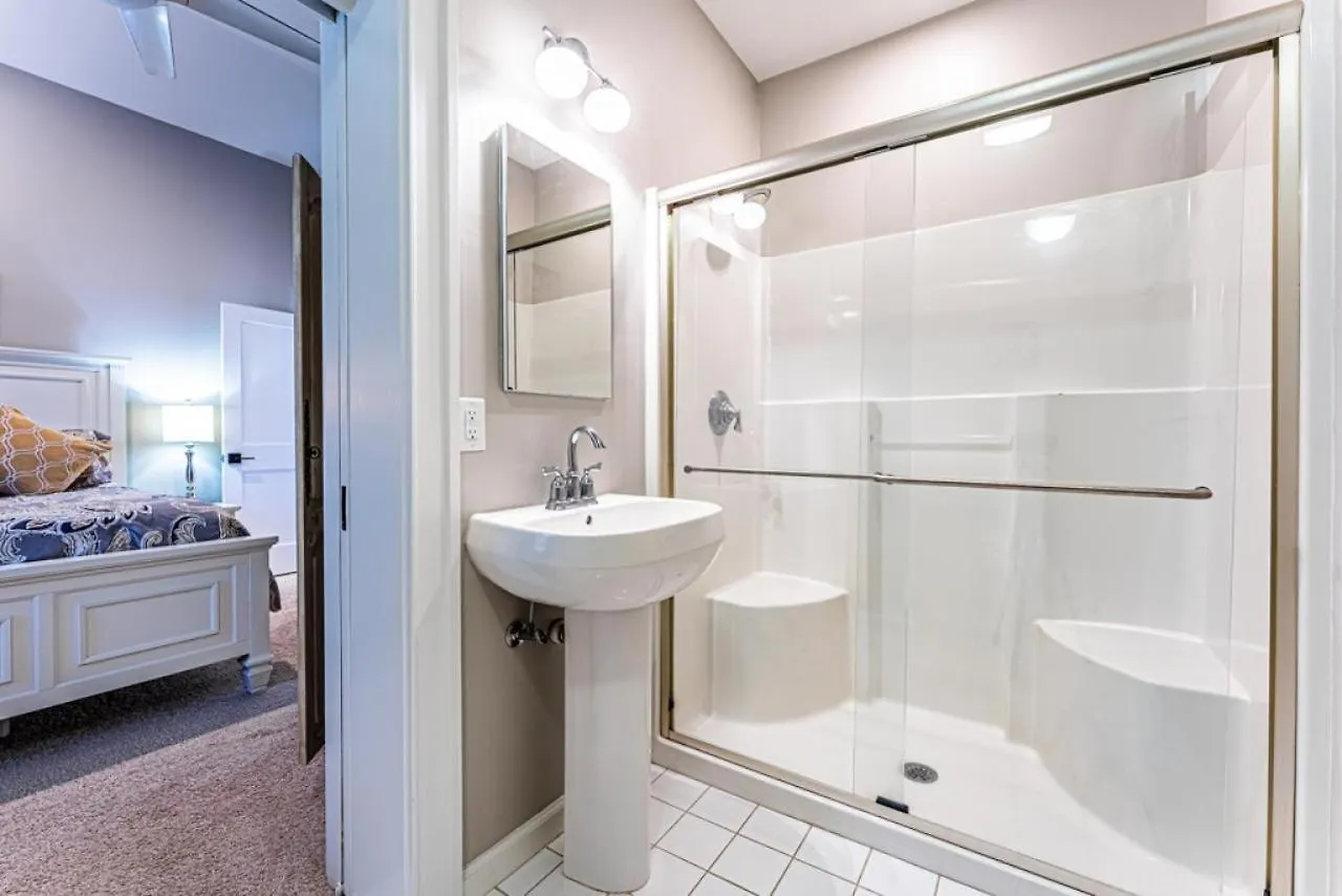 Holiday home 24 Red Cardinal 2nd Row, Steps From The Updated, Coastal, Luxury *