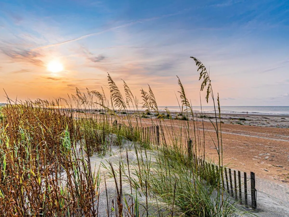 24 Red Cardinal 2nd Row, Steps From The Updated, Coastal, Luxury *