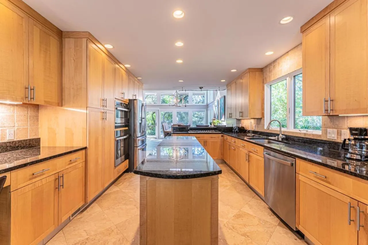 24 Red Cardinal 2nd Row, Steps From The Updated, Coastal, Luxury