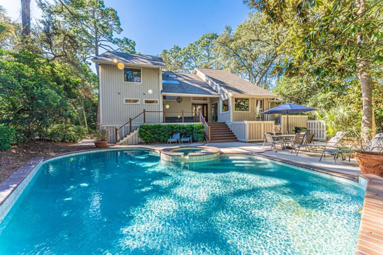 Holiday home 24 Red Cardinal 2nd Row, Steps From The Updated, Coastal, Luxury Hilton Head Island