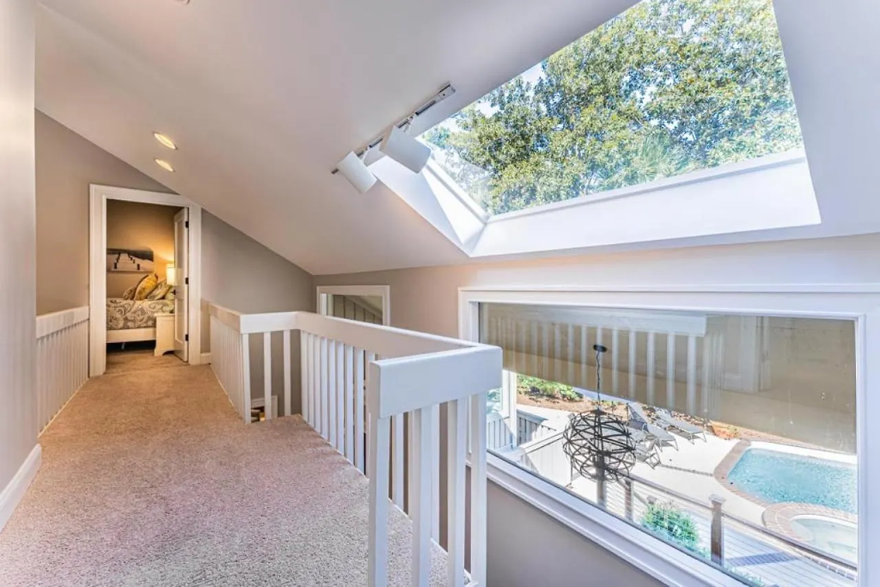 24 Red Cardinal 2nd Row, Steps From The Updated, Coastal, Luxury Holiday home