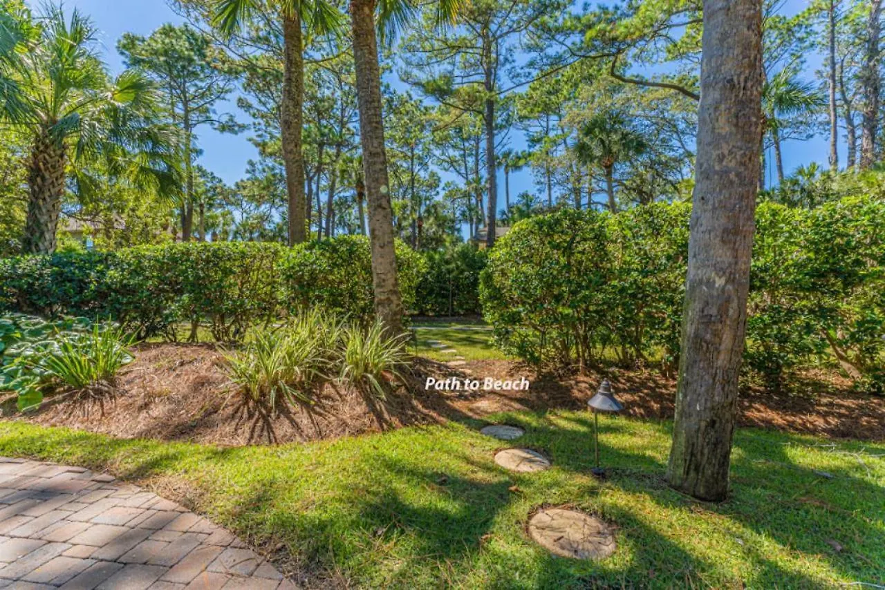 Holiday home 28 Surf Scoter 2nd Row Steps From The Renovated Hilton Head Island