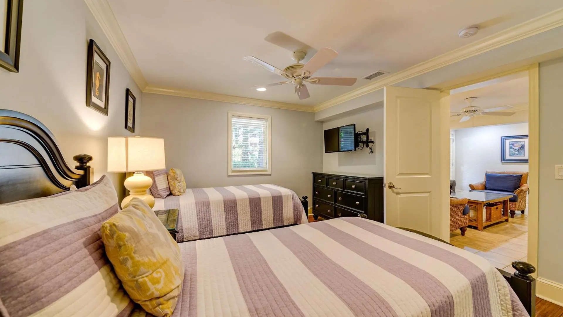 28 Surf Scoter 2nd Row Steps From The Renovated *
