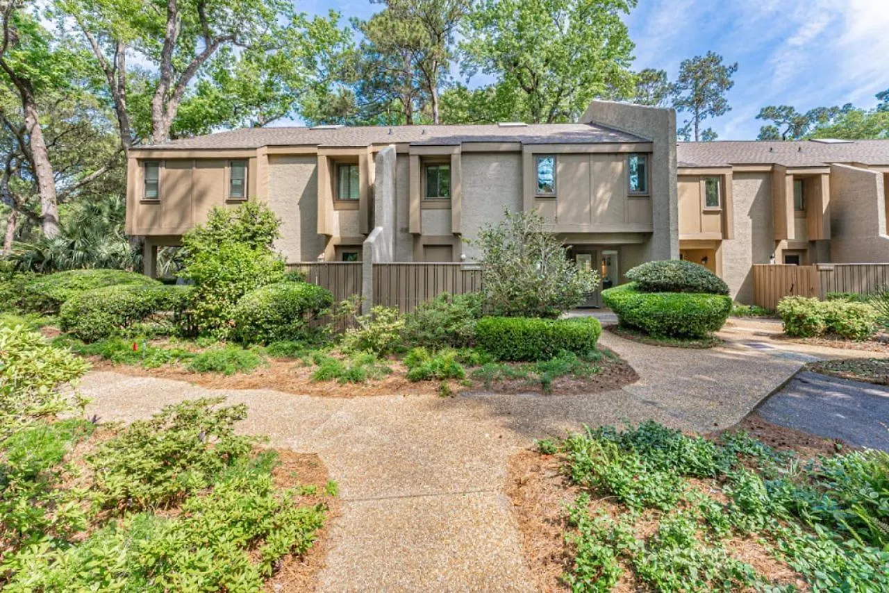 Pet Friendly! 503 Plantation Club Walk To Pool Sleeps 6 Sea Pines *