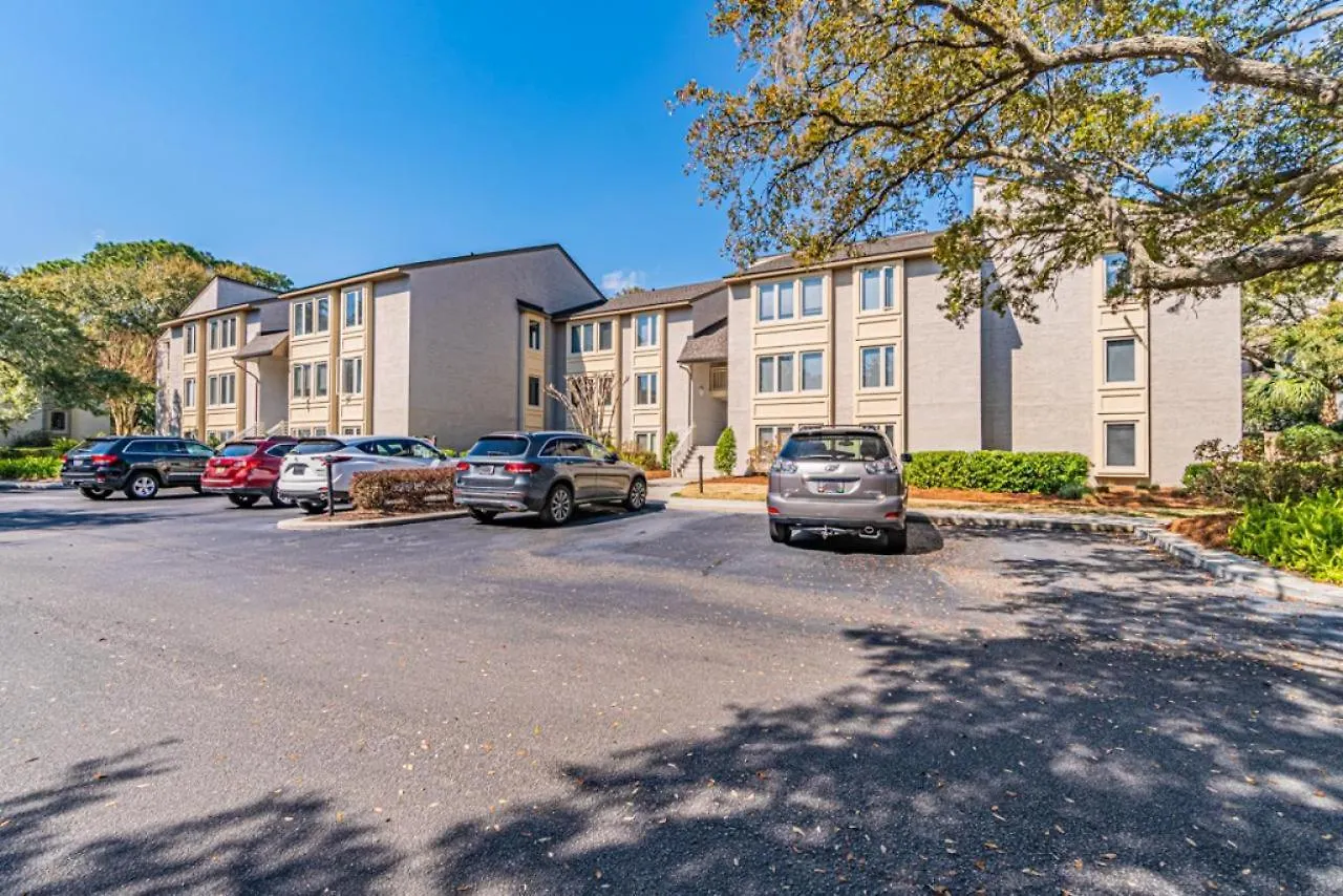 1686 Bluff Renovated Sleeps 8 Walk To Salty Dog Sea Pines Hilton Head Island