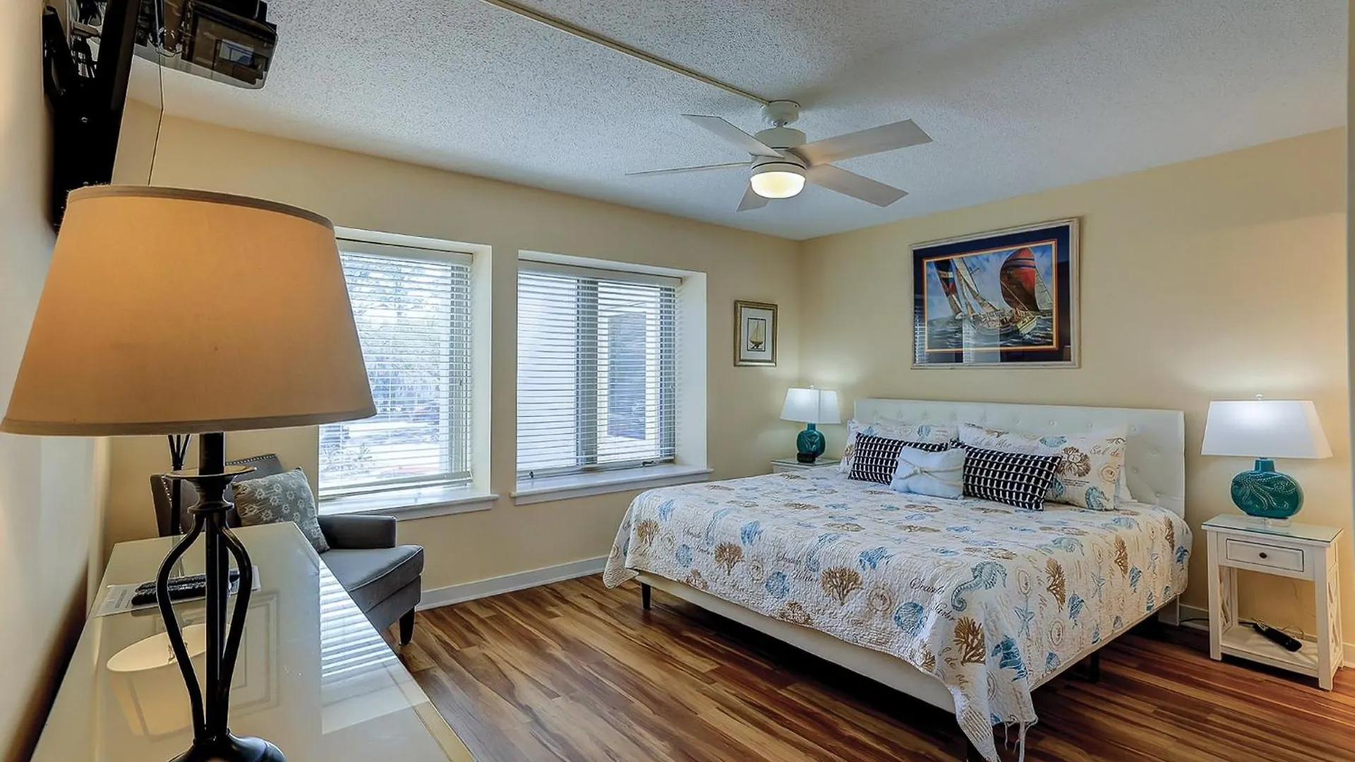 1686 Bluff Renovated Sleeps 8 Walk To Salty Dog Sea Pines Holiday home Hilton Head Island