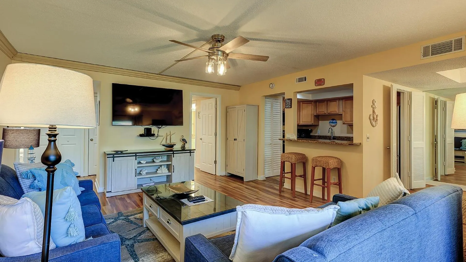 1686 Bluff Renovated Sleeps 8 Walk To Salty Dog Sea Pines Holiday home