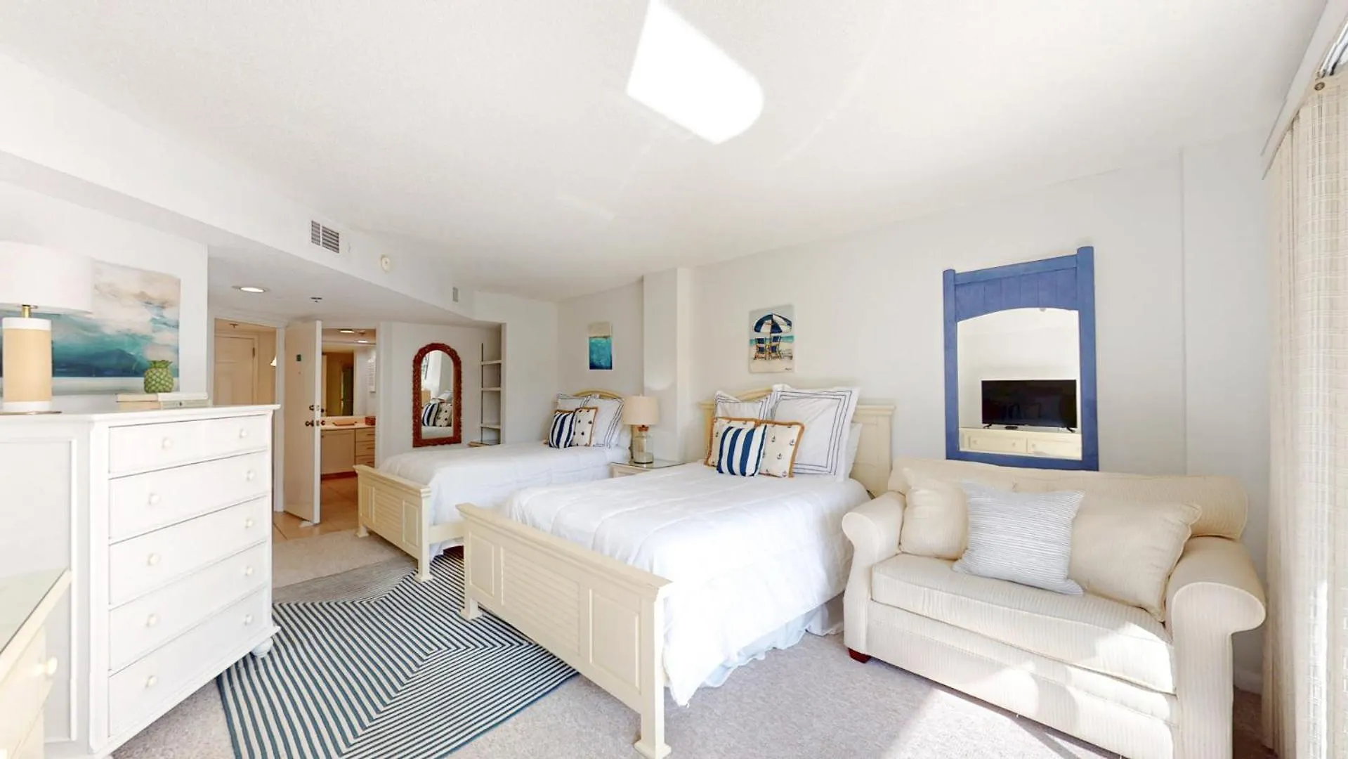 3229 Villamare Villa *