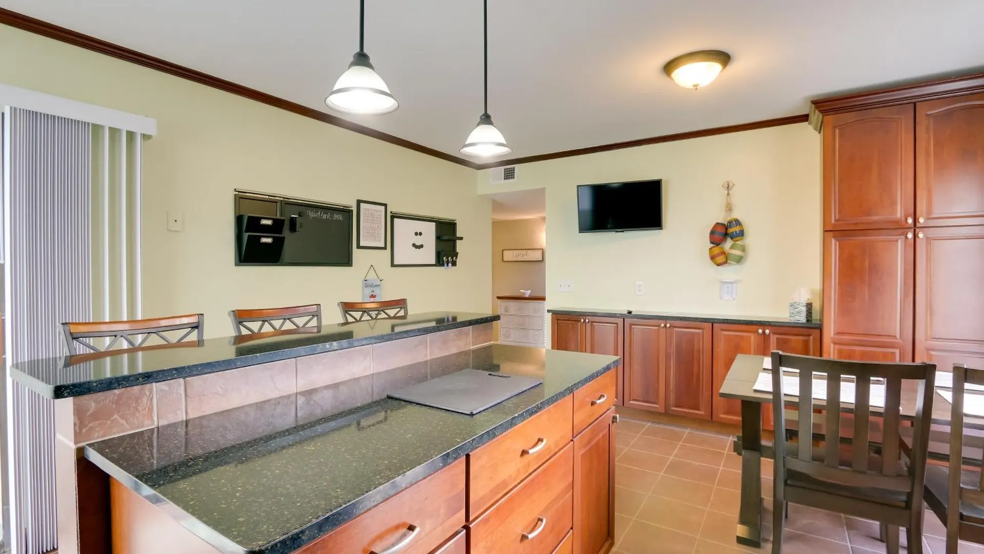 Updated Townhome With Decks! * Hilton Head Island