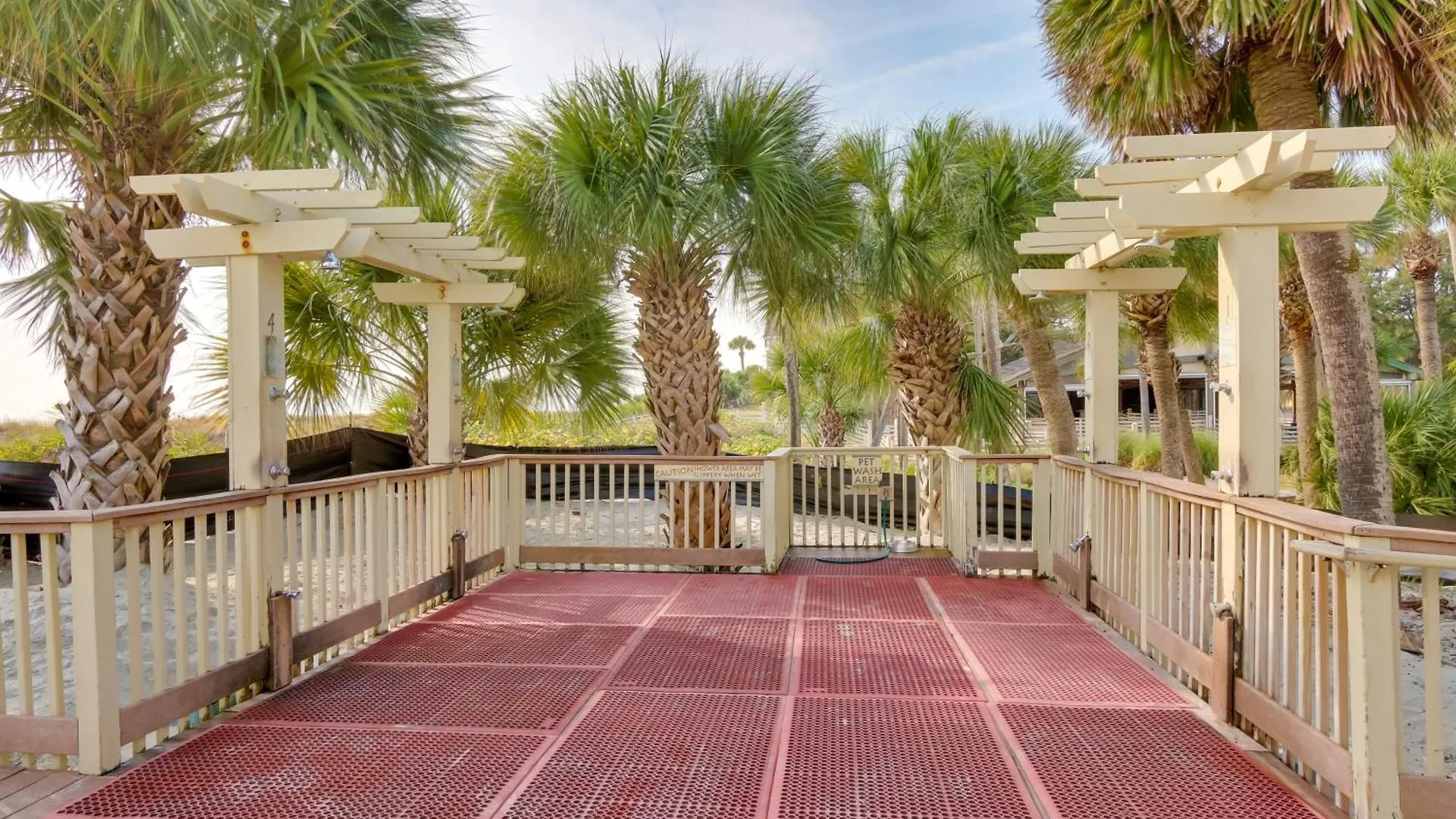 Updated Townhome With Decks! *