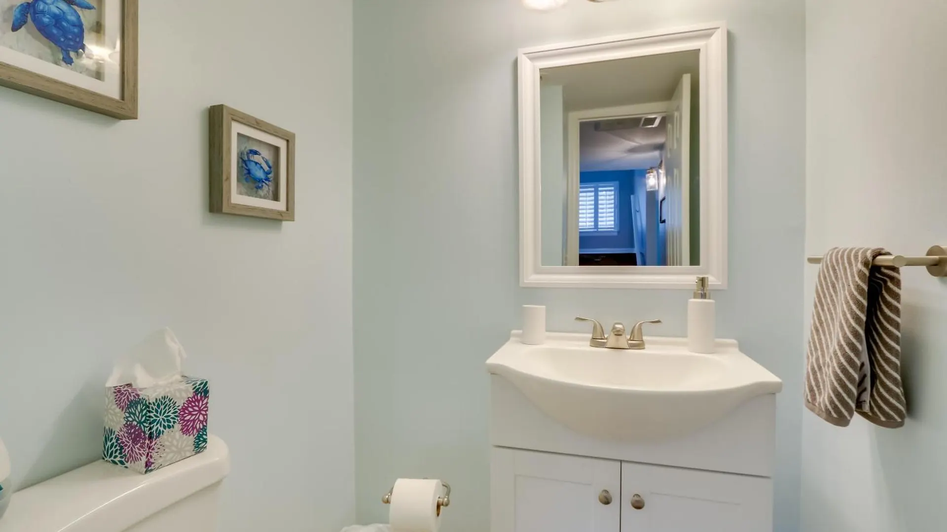 Holiday home Updated Townhome With Decks! *