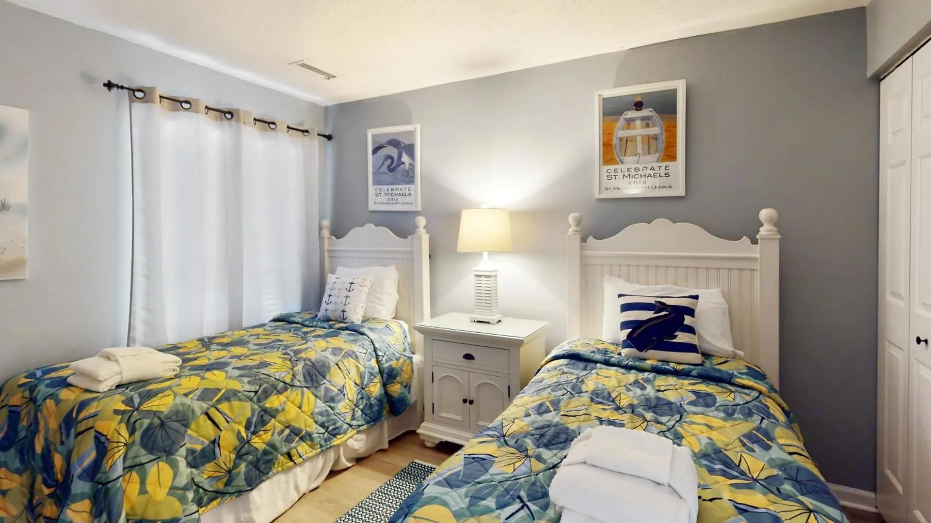 Apartment Beachwalk 111 *