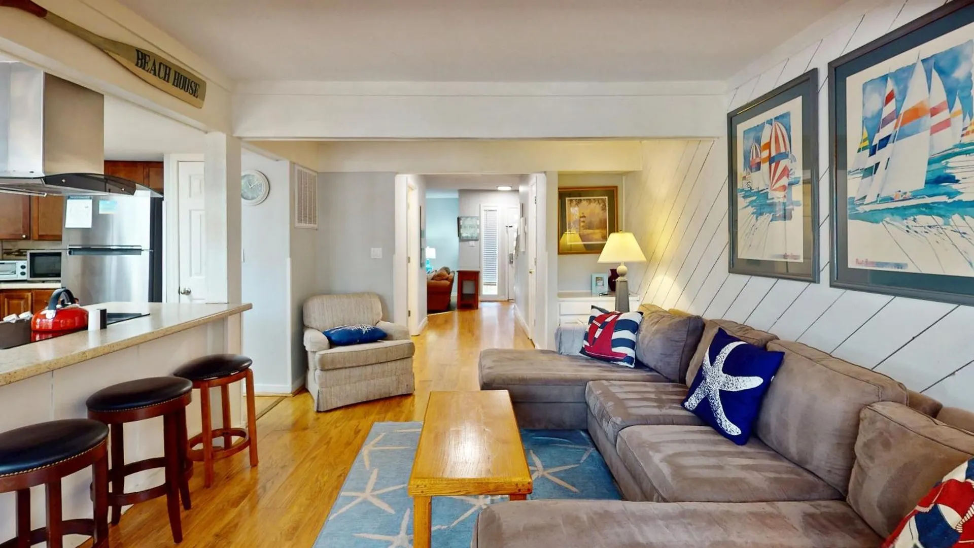 Apartment Beachwalk 111