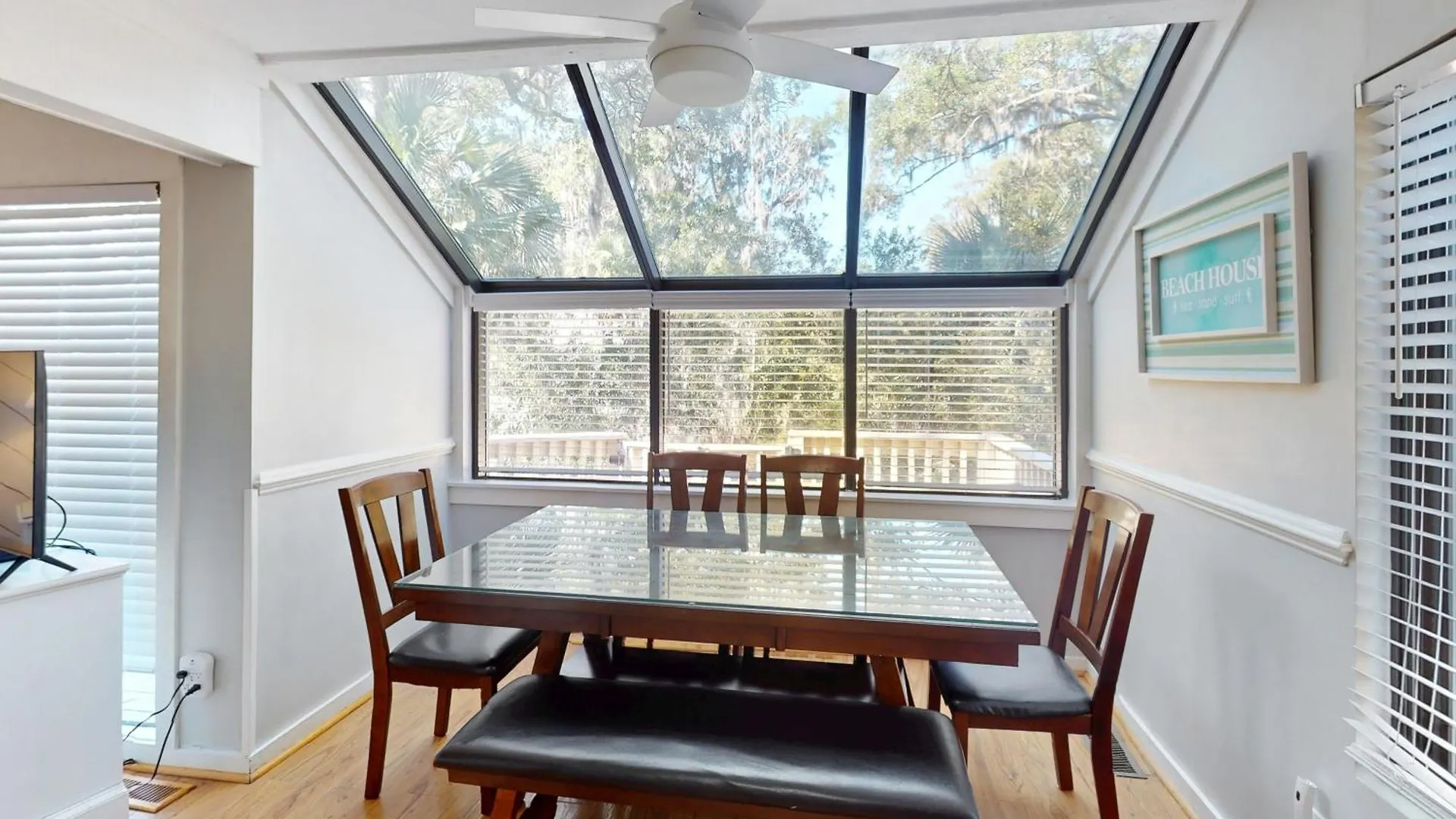 Apartment Beachwalk 111
