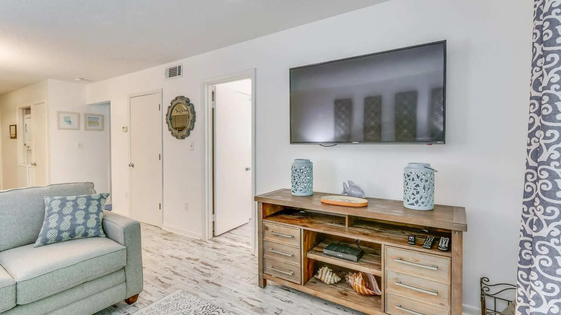 Hilton Head Getaway, Walk To And Golf Course! Hilton Head Island