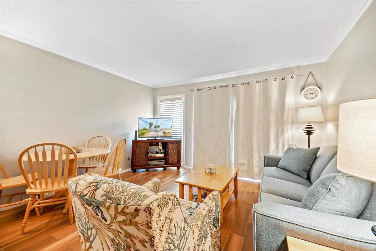 Apartment Hilton Head & Tennis A142