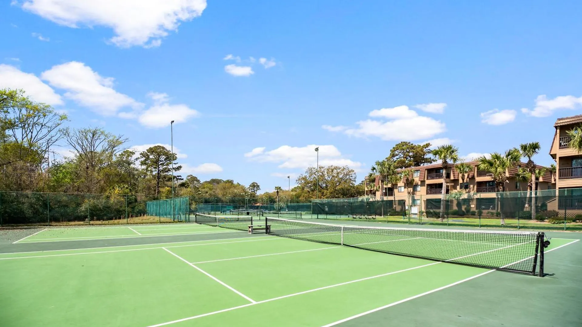 Hilton Head & Tennis A142