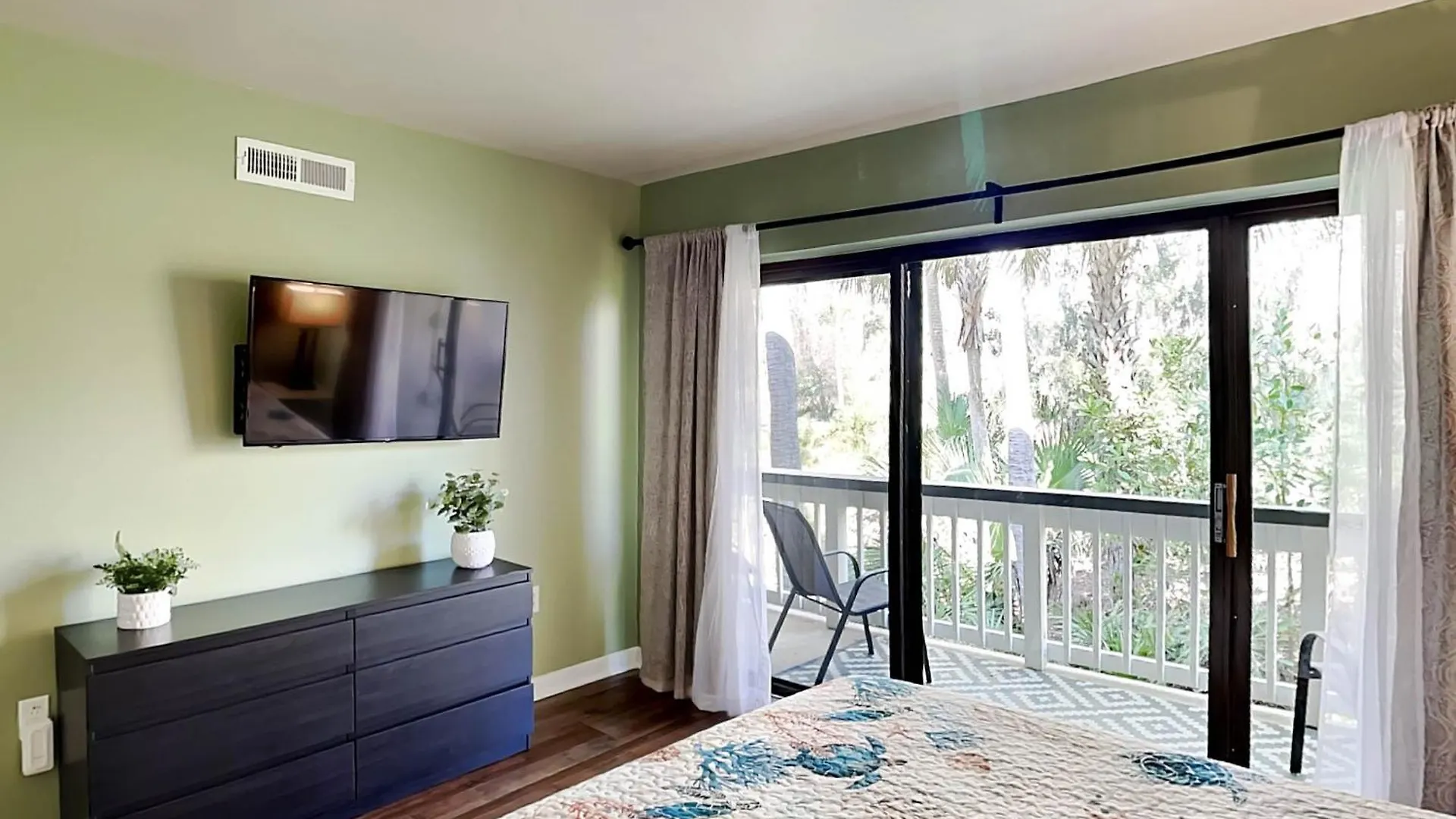 Treetops 6101 Apartment