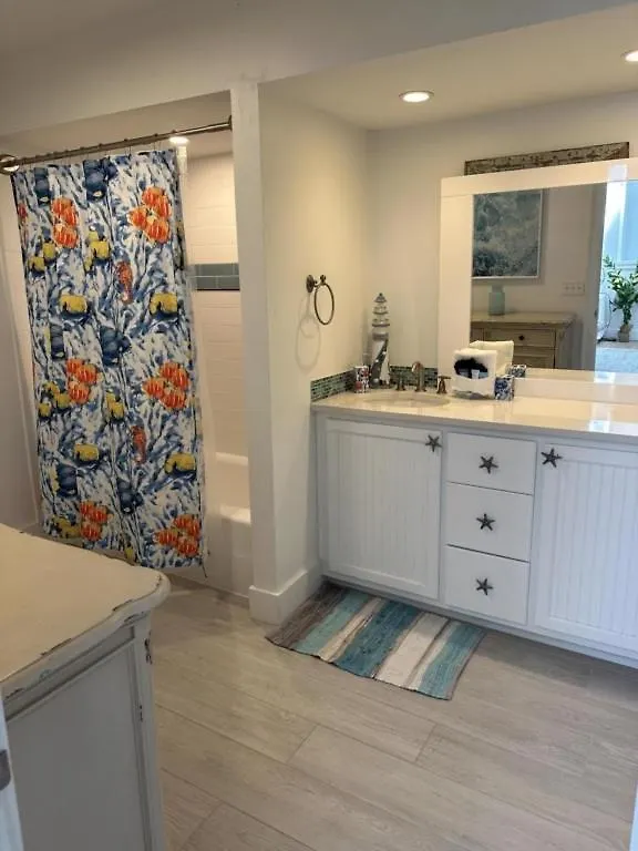 Turtles And Tails Pd Turnberry Village Apartment