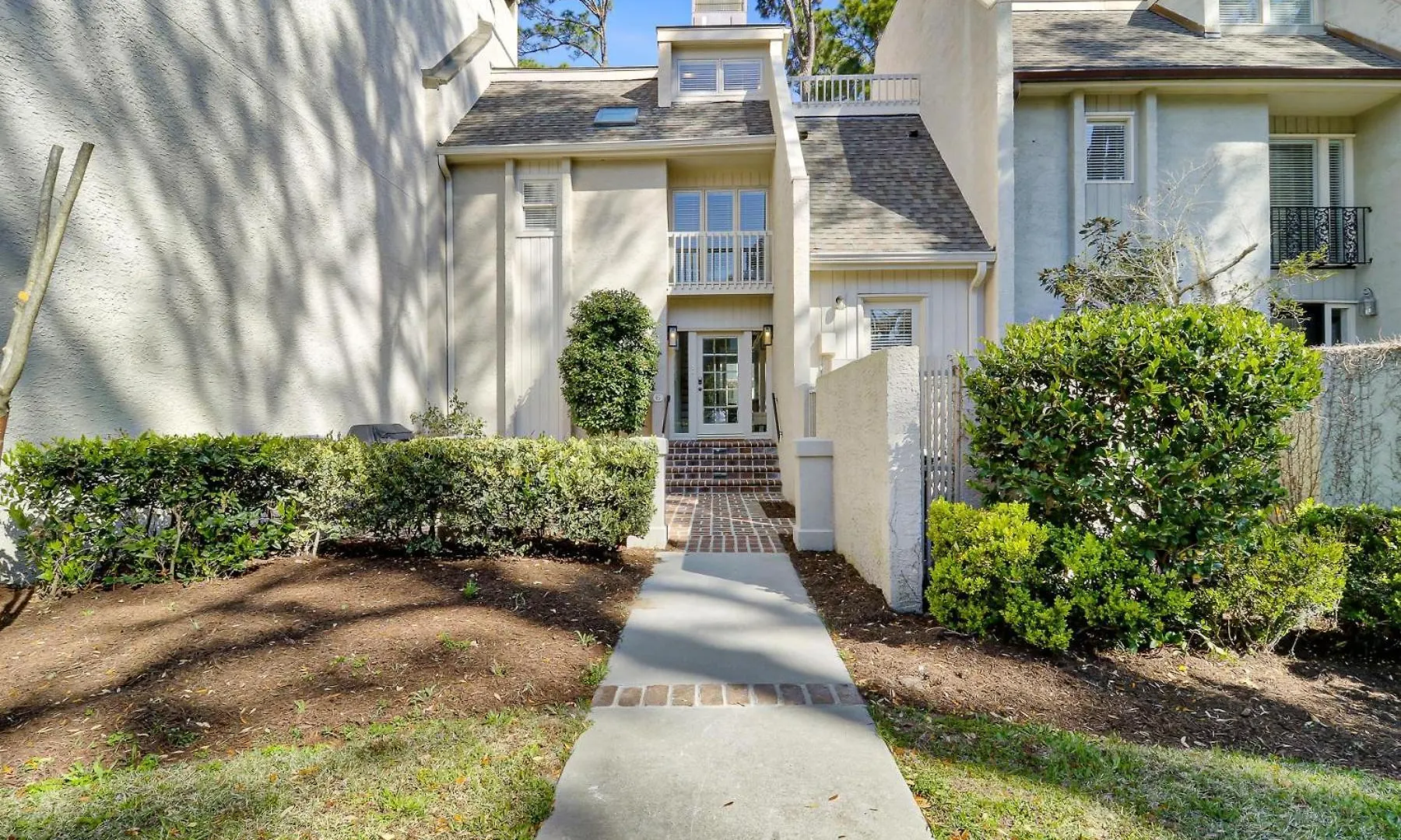 6 Genoa Court Villa *