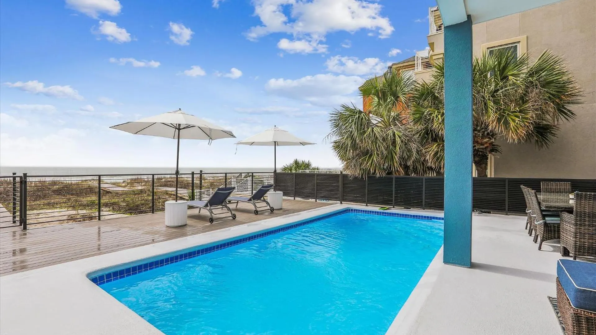 7 Singleton Place- Oceanfront, Private Pool, Renovated, Free Activities Included *
