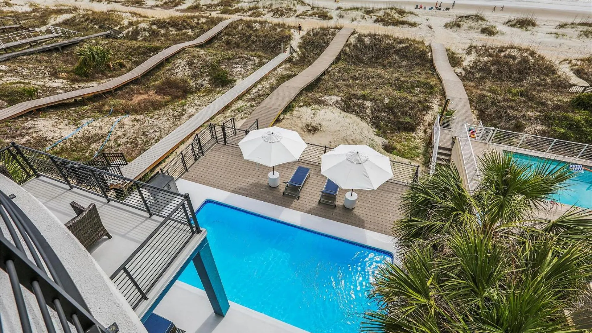 7 Singleton Place- Oceanfront, Private Pool, Renovated, Free Activities Included *