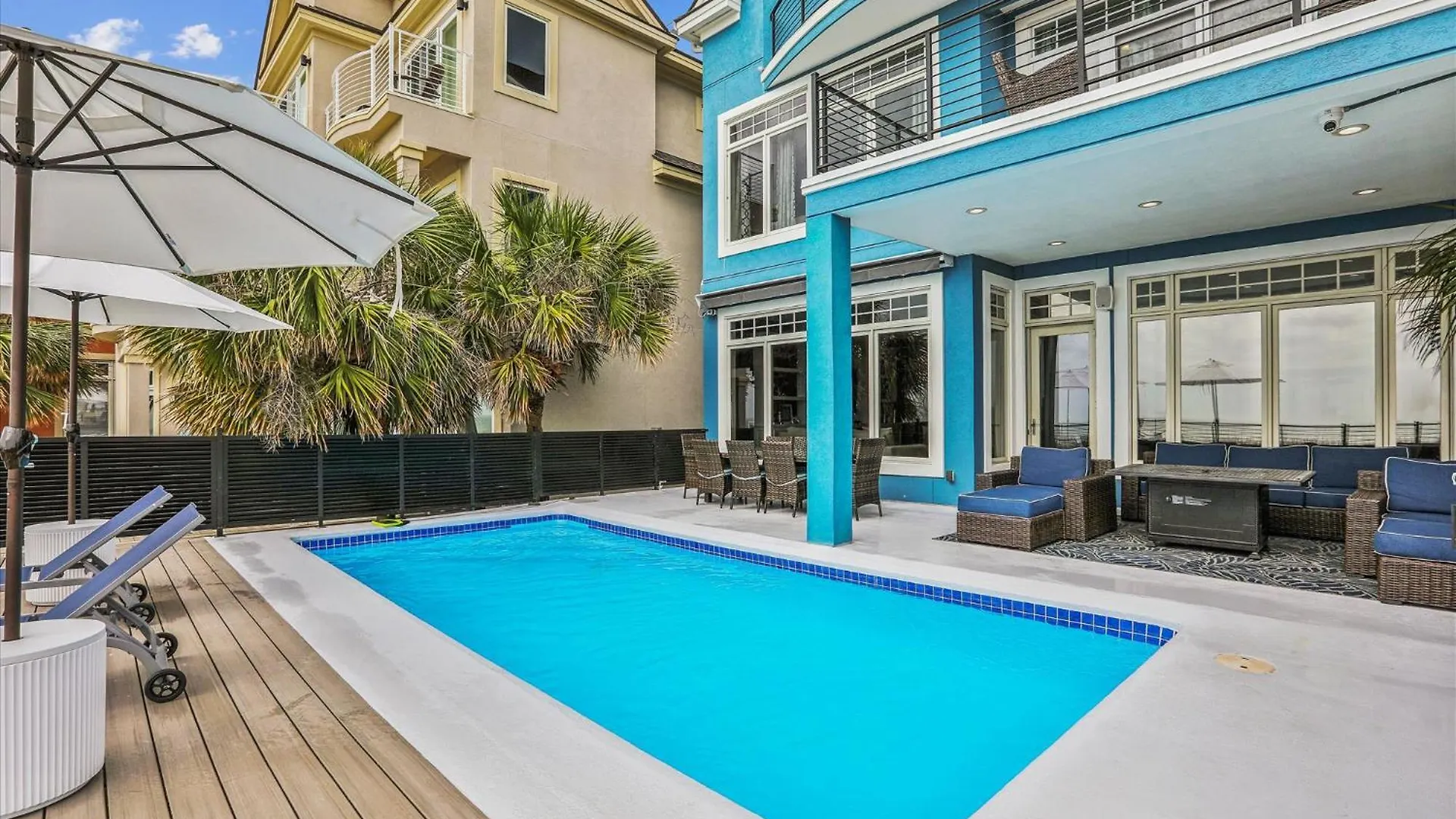 7 Singleton Place- Oceanfront, Private Pool, Renovated, Free Activities Included Hilton Head Island