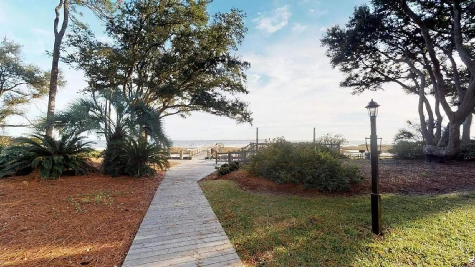 Villa Tranquility By The 1st Fl Sleeps 6,king Bed