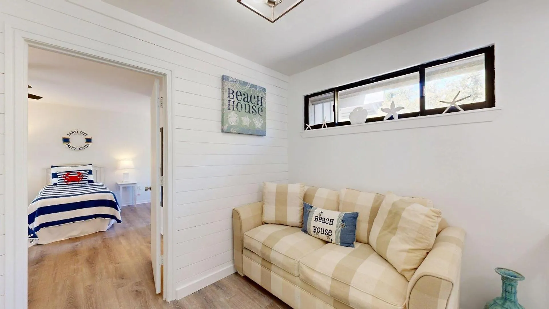 48 Hickory Cove