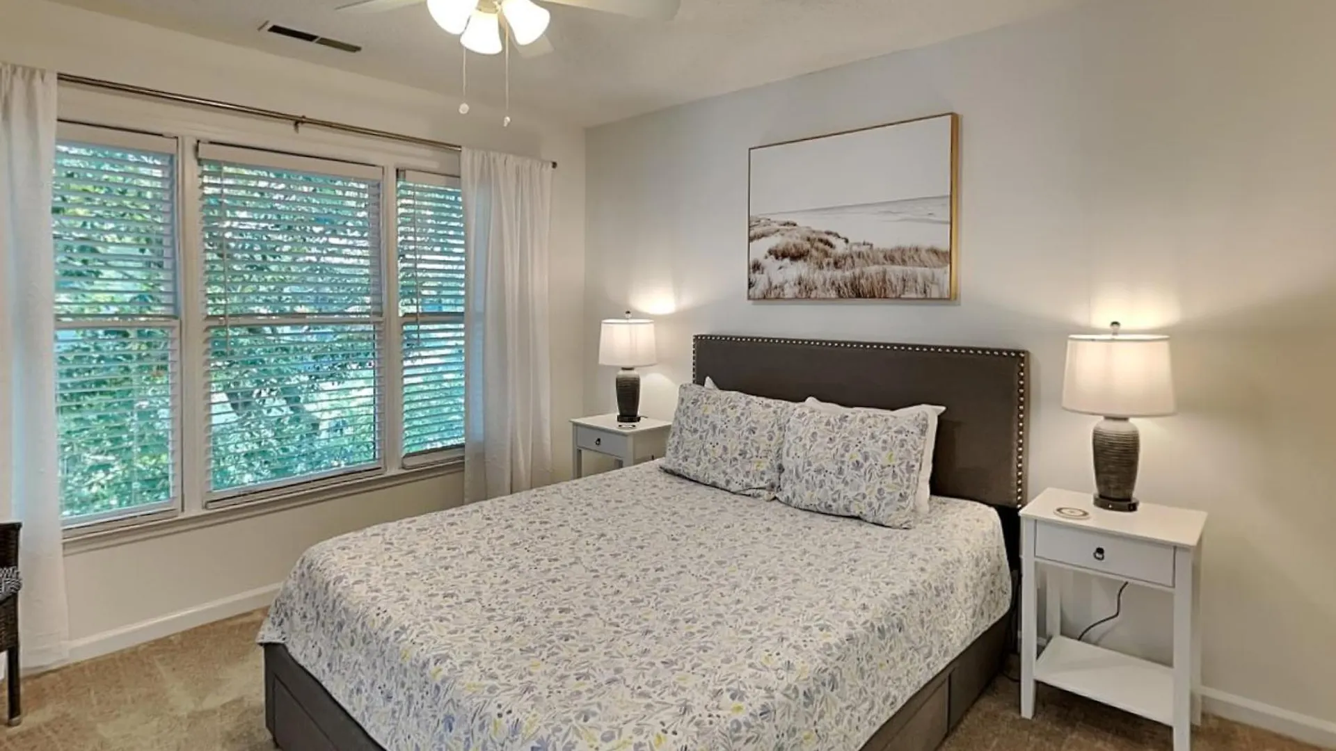 Apartment Ocean Breeze 53 *