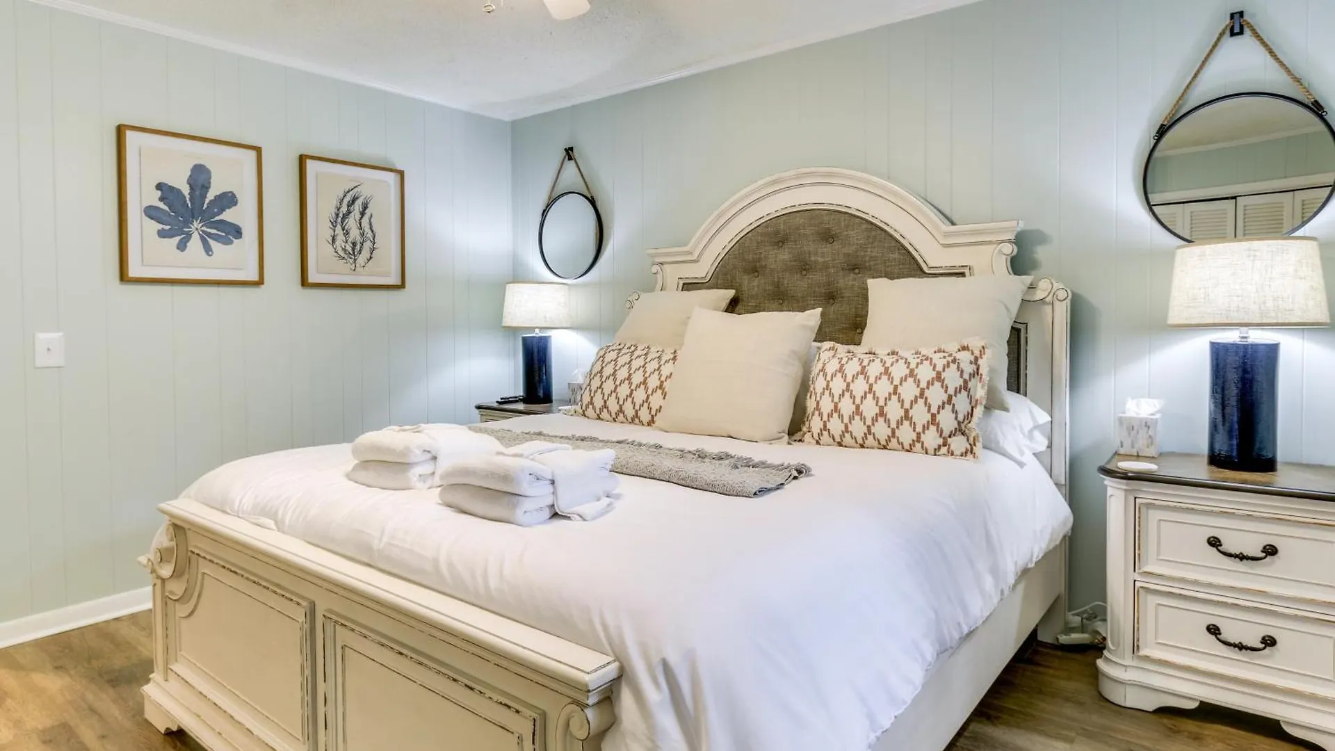 Apartment Hilton Head Getaway With Balcony - Walk To Beach! *