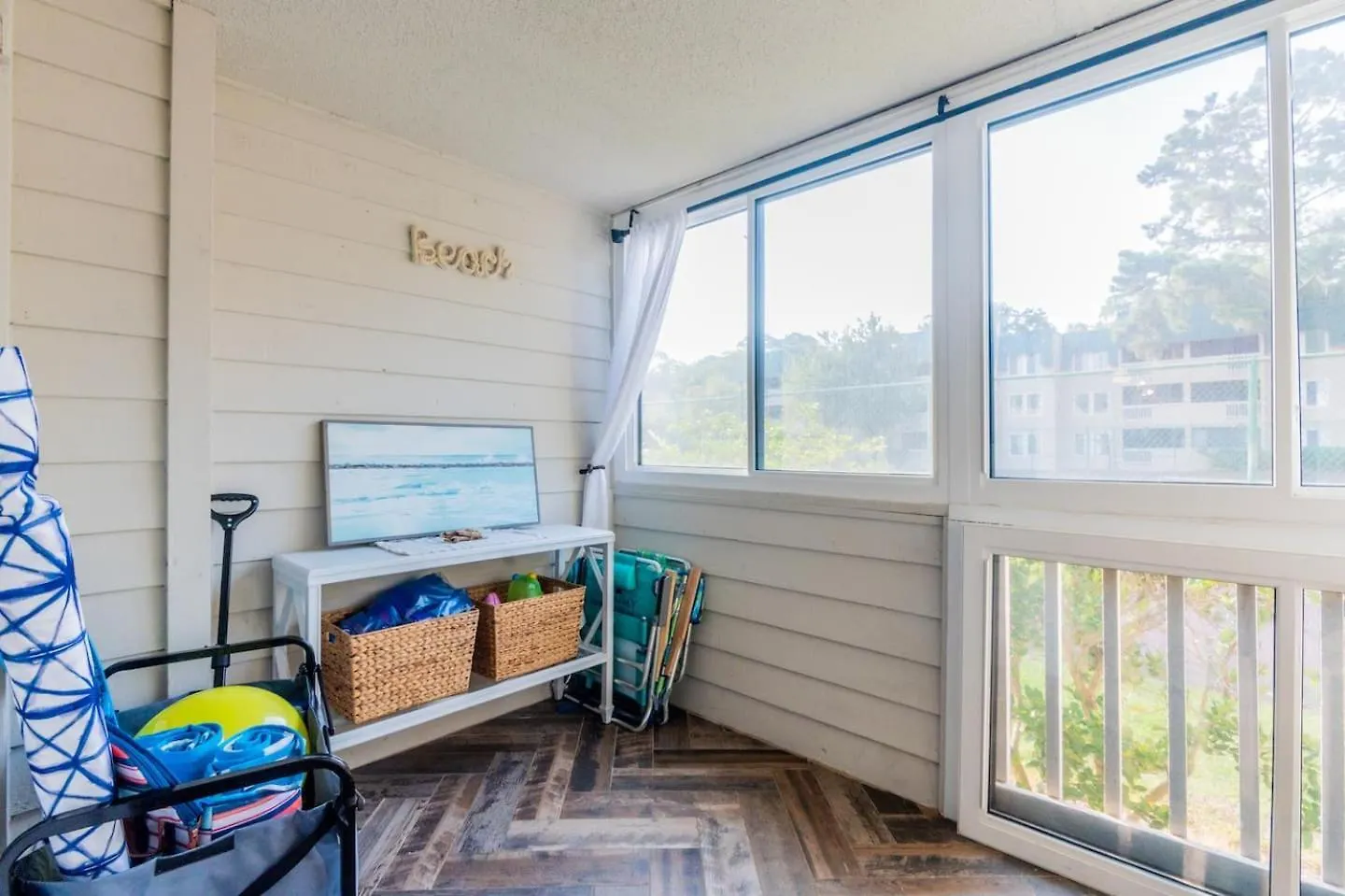 Apartment Coastal Luxe By The