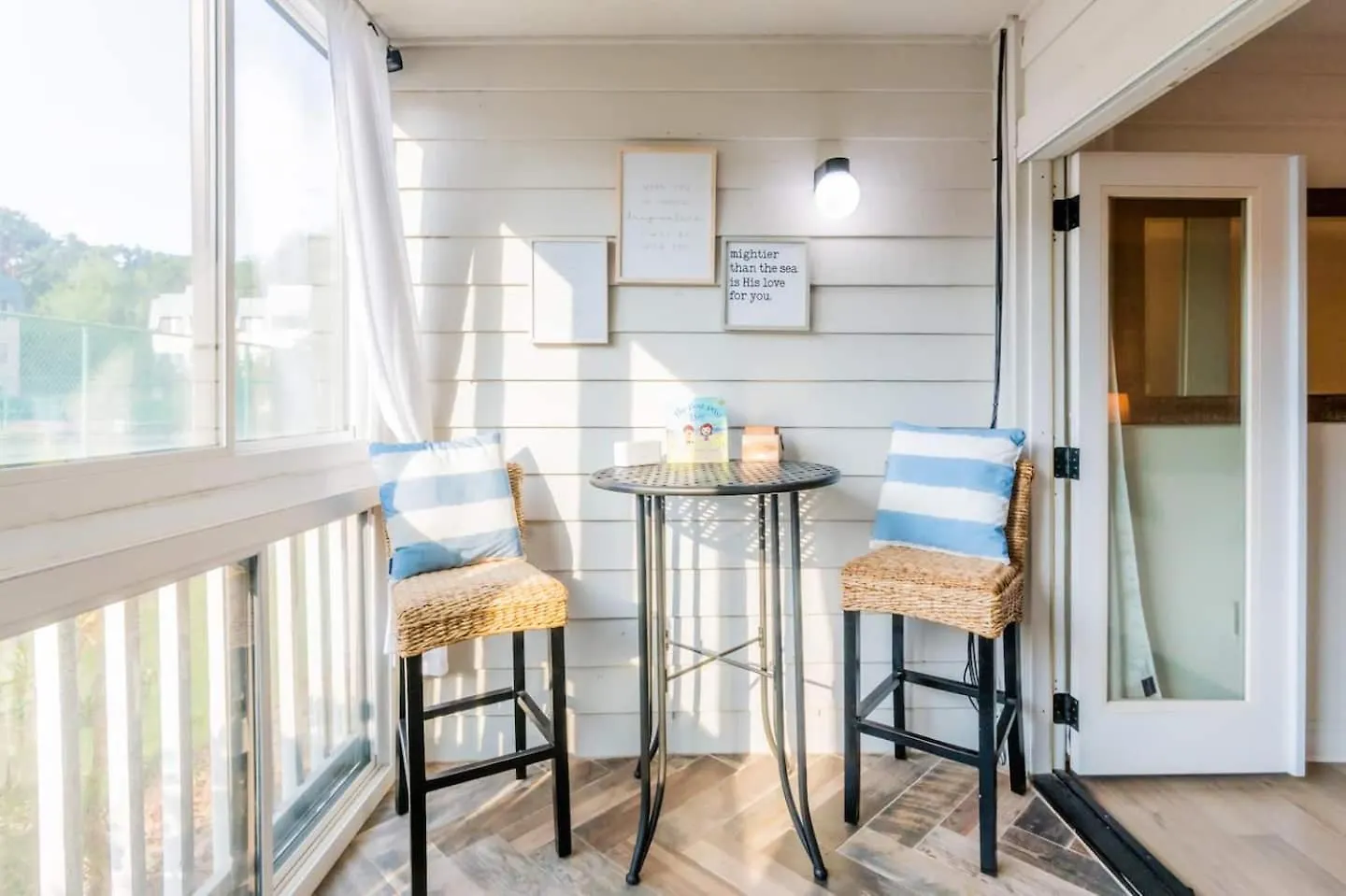 Apartment Coastal Luxe By The *