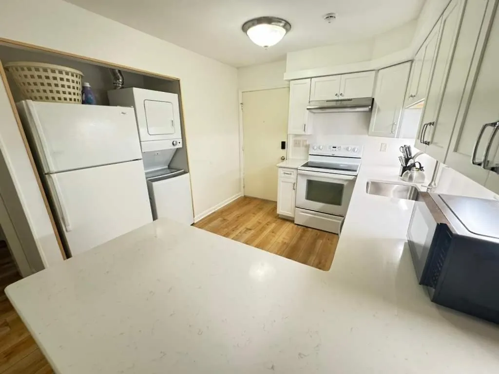 Walk To Folly Field 2 Bed 2 Bath Golf View Hilton Head Island