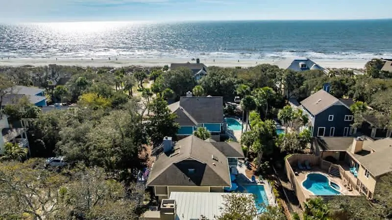 Steps To Sand 3 Bed 2 Bath With Private Pool Holiday home