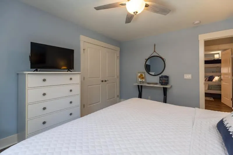 Steps To Sand 3 Bed 2 Bath With Private Pool Holiday home *