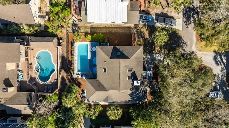 Steps To Sand 3 Bed 2 Bath With Private Pool Holiday home *