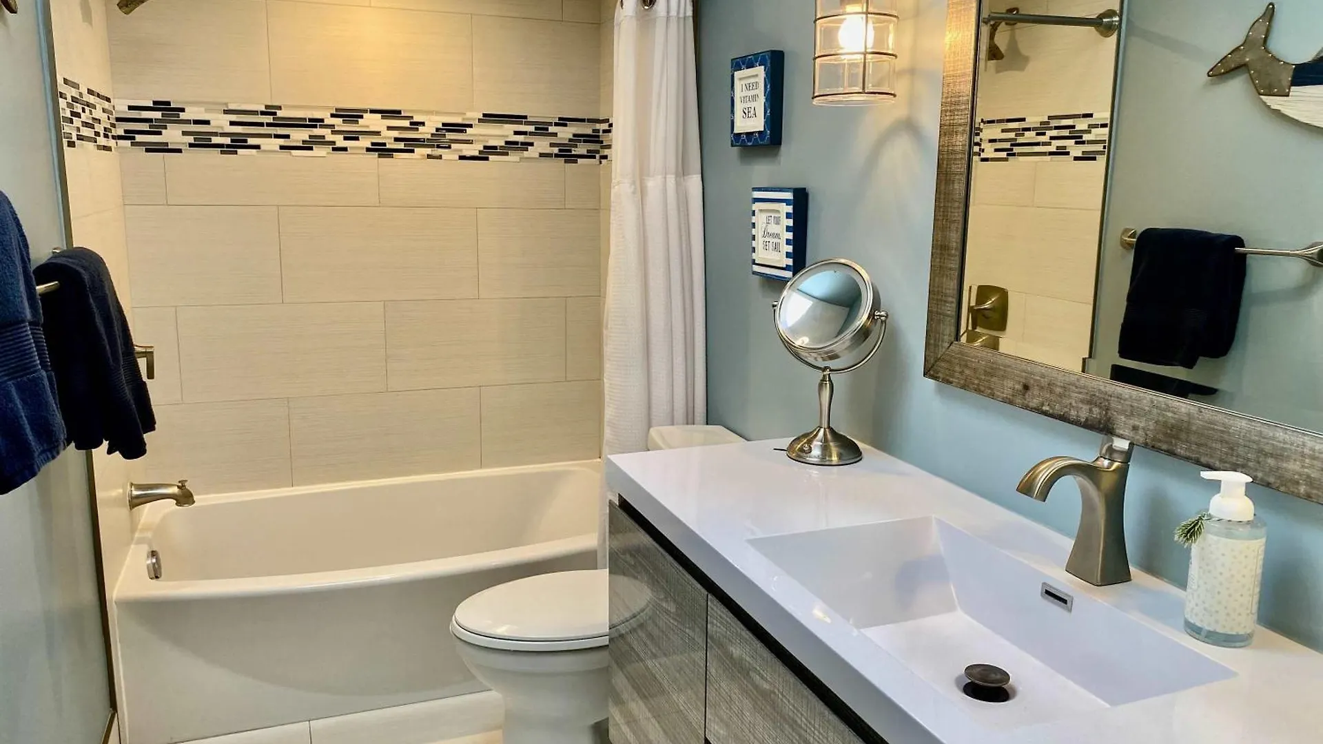 Holiday home Steps To Sand 3 Bed 2 Bath With Private Pool