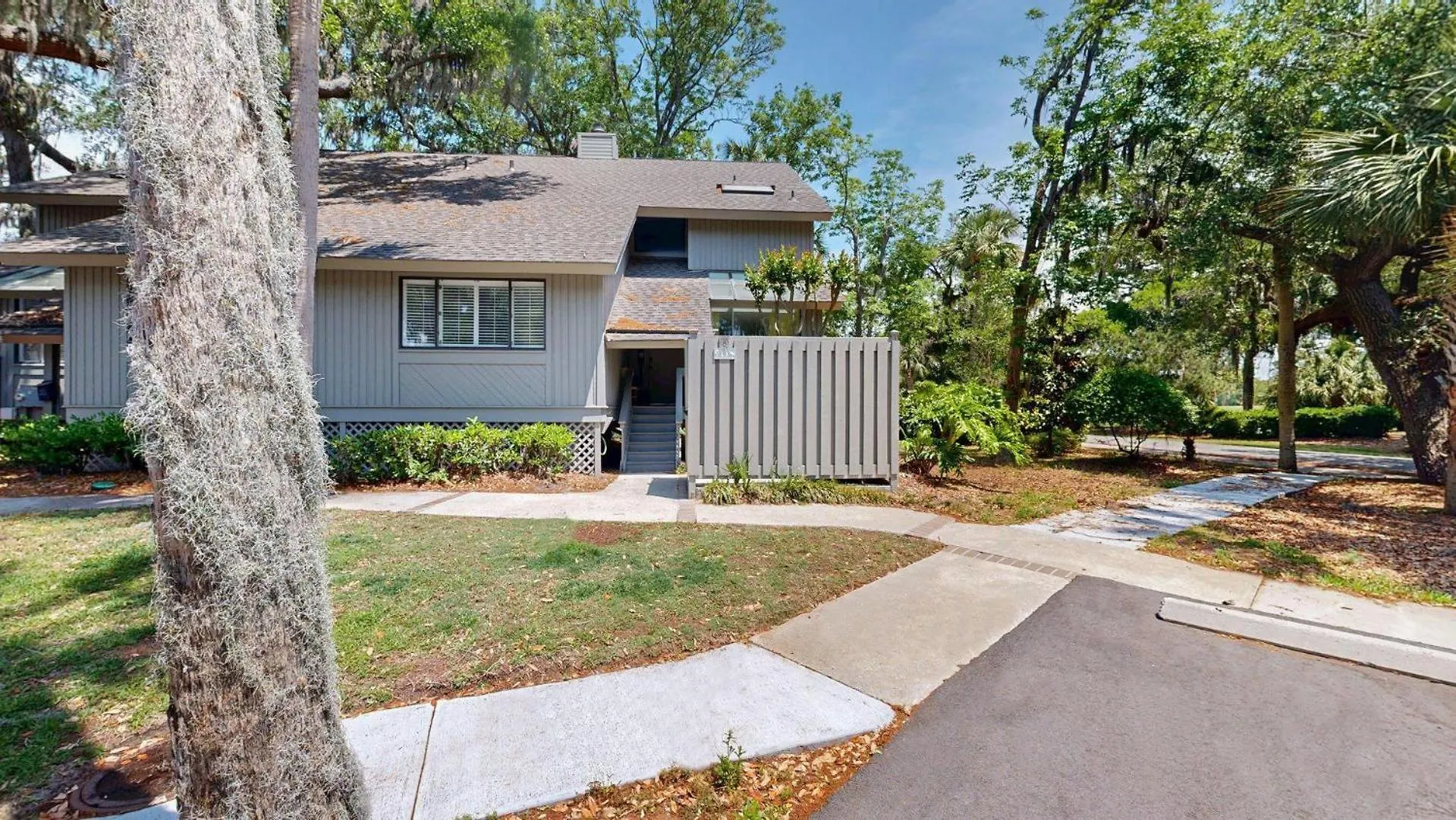 Villa 911 Inverness Village