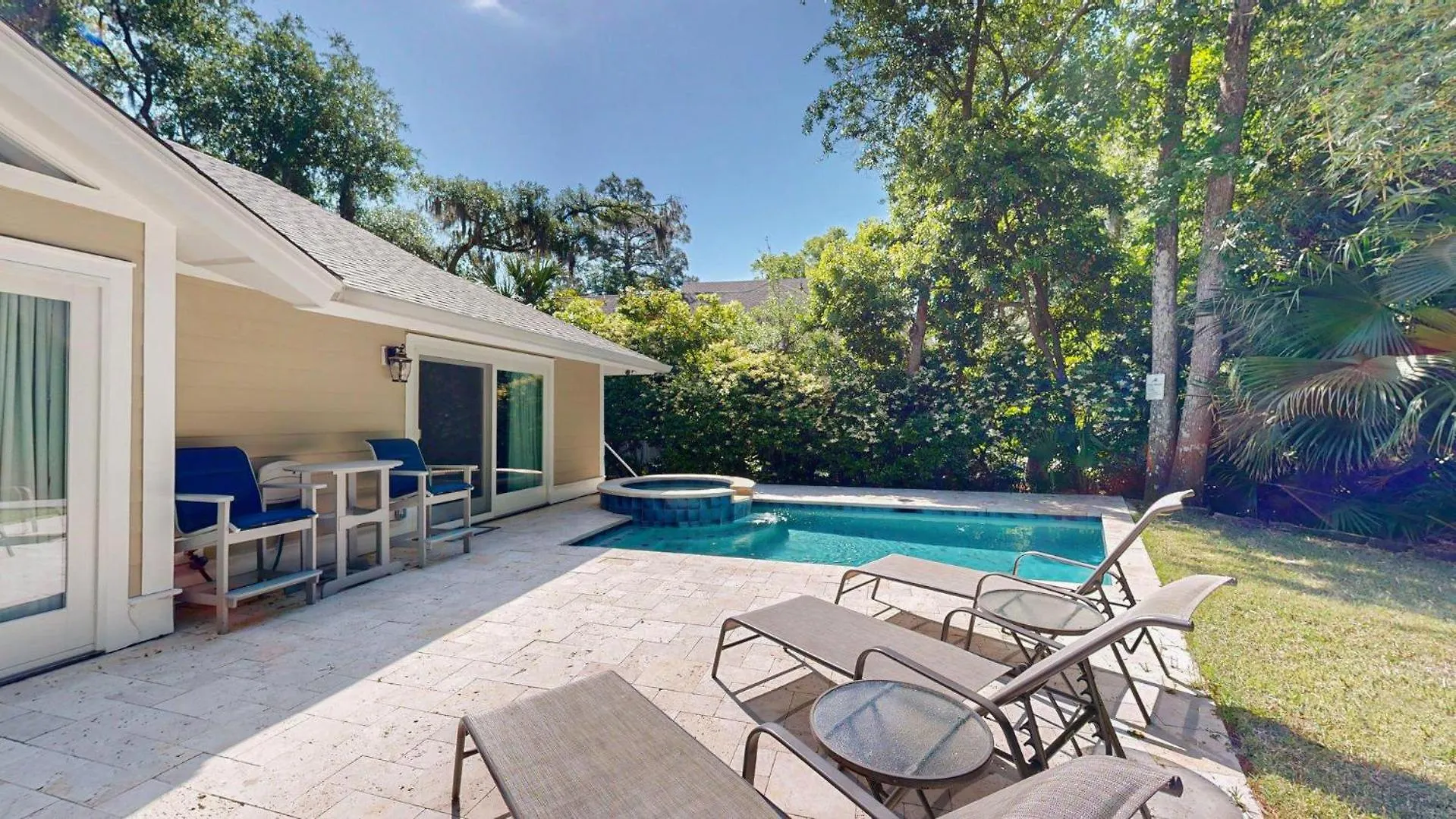 19 Heath Dr