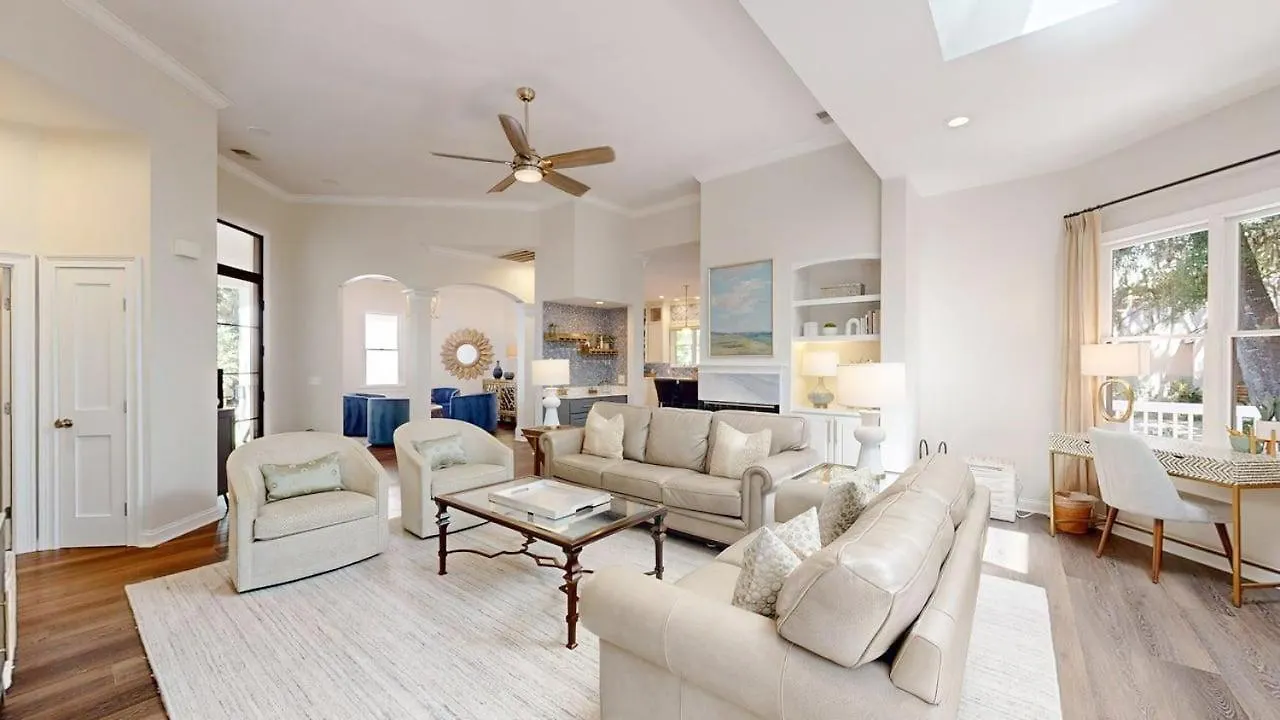 8 Flagg Dr Holiday home